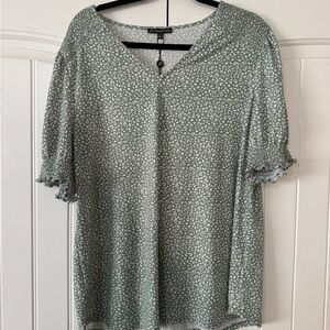 Adrianna Papell Green Ruffled Blouse NWT